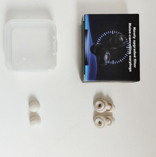 Super Soundproof Silicone Earplugs Beige