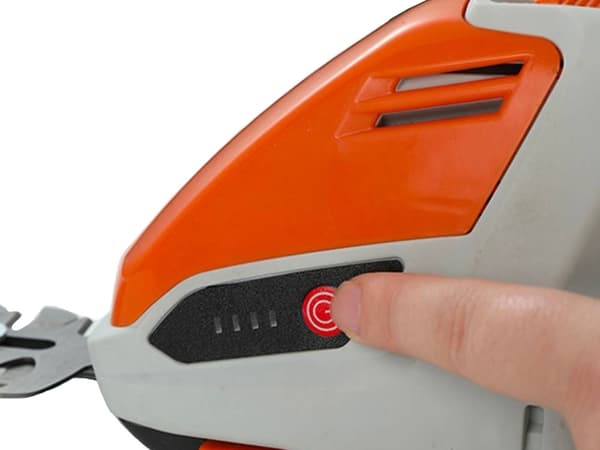 Battery-powered Hedge Trimmer / Bush Trimmer - 2-in-1