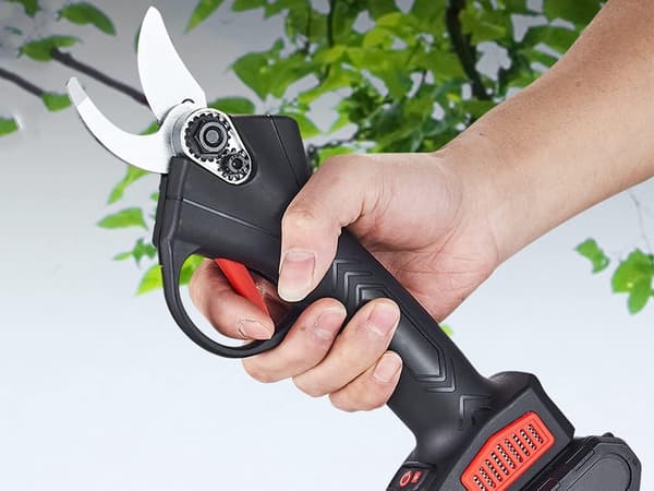 Elektrisk sekatör 2 x batteri