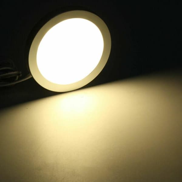 Sett med 8 innvendige LED-spotter 12V Diameter 59,5 mm
