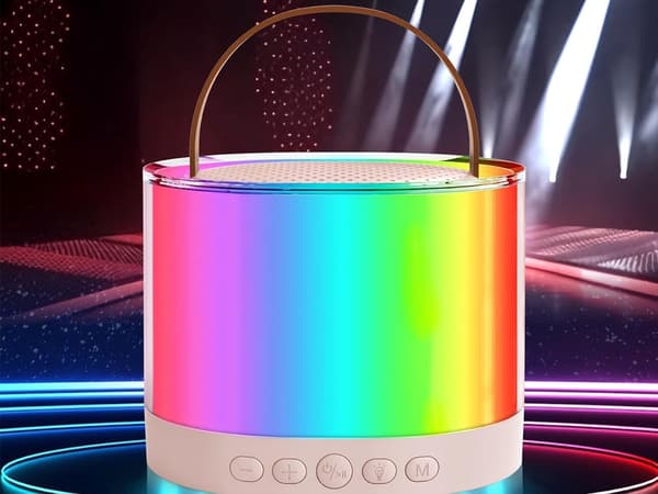 Karaokesetti - 2 langatonta mikrofonia Bluetooth-kaiuttimella RGB