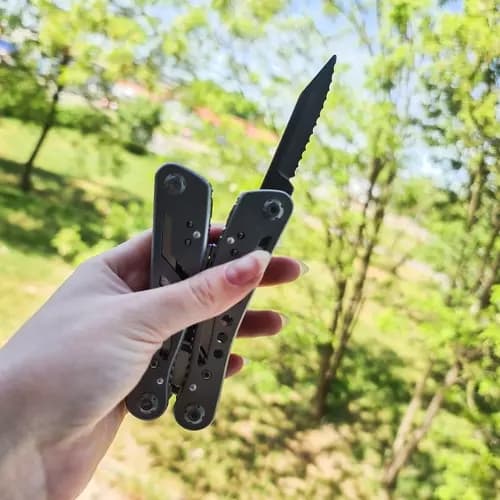 13-in-1 Multi-tool - Pocket Tool - Tool