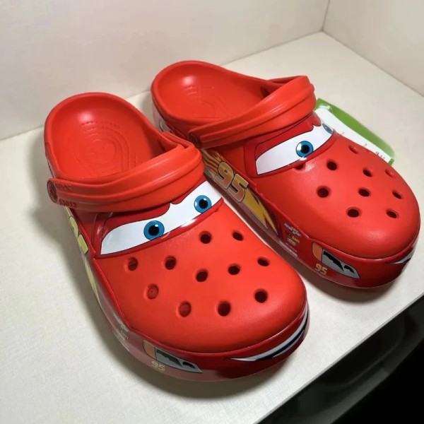 Crocs Lightning McQueen - Lightning McQueens hus utendørs med tøfler anti slip strand casual hull pustende sandaler 44