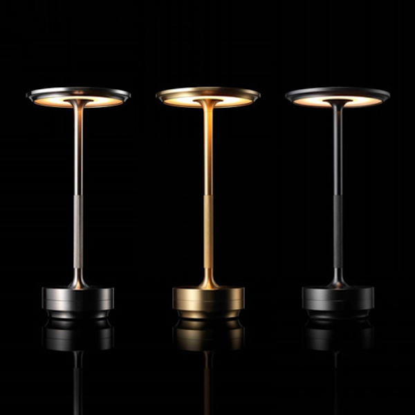 Trådløs Bordlampe Dimbar Vanntett Metall USB Oppladbare Bordlamper - 1 stk svart Helt aluminium