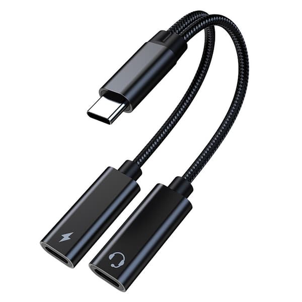 USB C -jakaja, kaksois-USB C -kuulokkeet ja lataussovitin[mo]