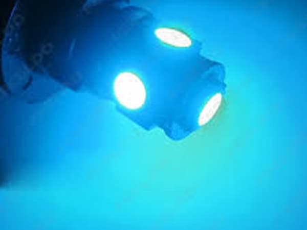 T10 w5w Isblå LED-lampor med 5 st. 5050SMD-chip 12V DC, 4-pack. 5 IS-blå 4-pack