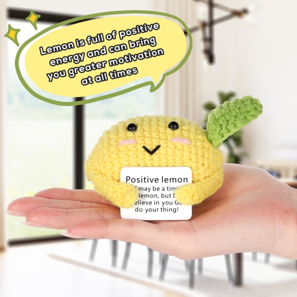 1 söt stickad citrondockleksak