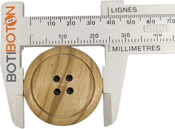 50 oliivipuun nappia (25mm)