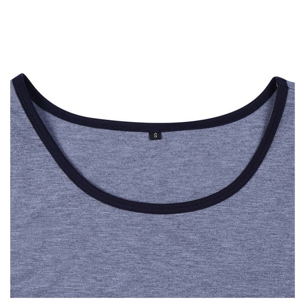 Grå sommerklær for menn med blått, singlet for menn