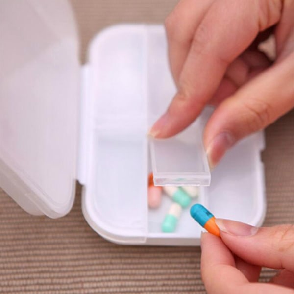 1 st bärbar pillerlåda med 8 fack avtagbar plast