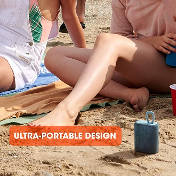 En (mintgrøn, ca. 12*7,5*4,4 cm) mini trådløs Bluetooth