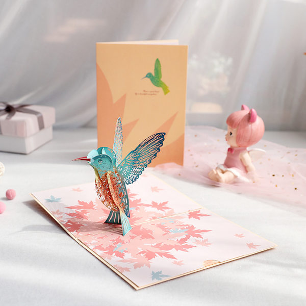 Syntymäpäiväkortti lahjaksi (Vaahteralehti kolibri), 3D pop-up kortit