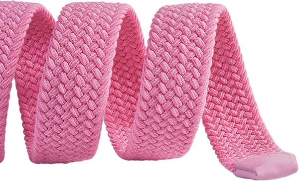 Ett stickat elastiskt rosa tygband och stretchigt elastiskt band