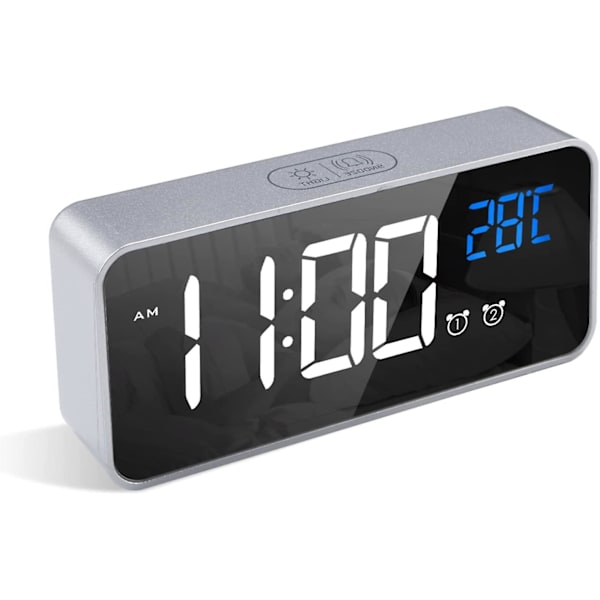 Digital väckarklocka, LED-väckarklocka med snooze-funktion, USB-portar för laddning (silverfärg)
