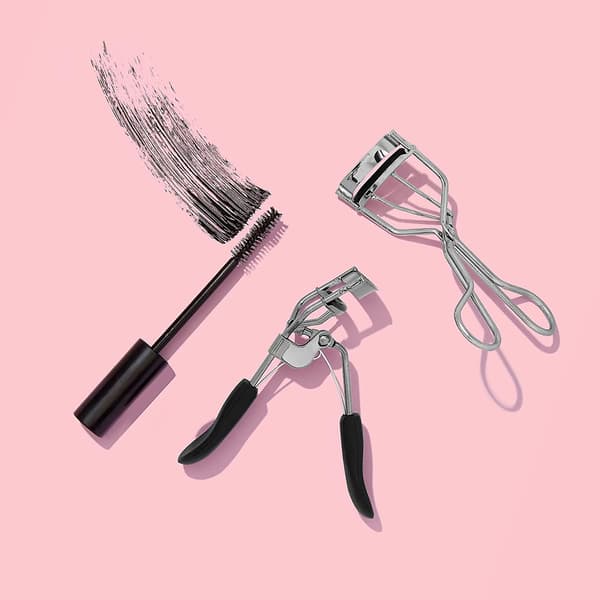 Solid Eyelash Curler, Profile, Lifting Creates Voluminous, Eye-Opening, and Long-Lasting Lashes Includes Replacement Rubber Pad