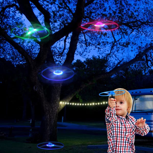 6 flygende LED-tau leker