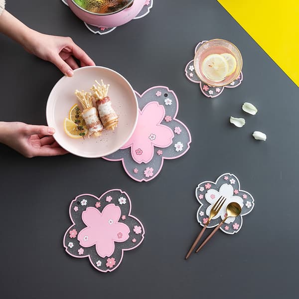 4 stk PVC Sakura Matte Kopperunderbordmatter Kopper Sklisikre Vaskbare