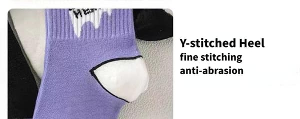 7 par med søte lilla og hvite dame-knestrømper