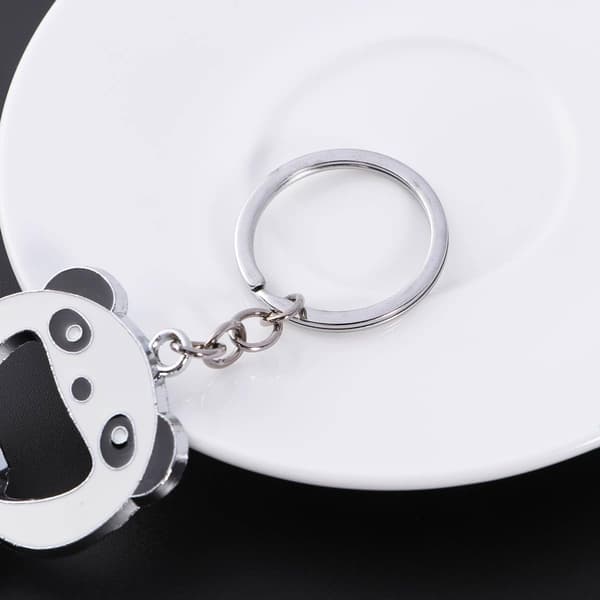 1 Panda-nyckelring, söt flasköppnare, multifunktionell nyckelring