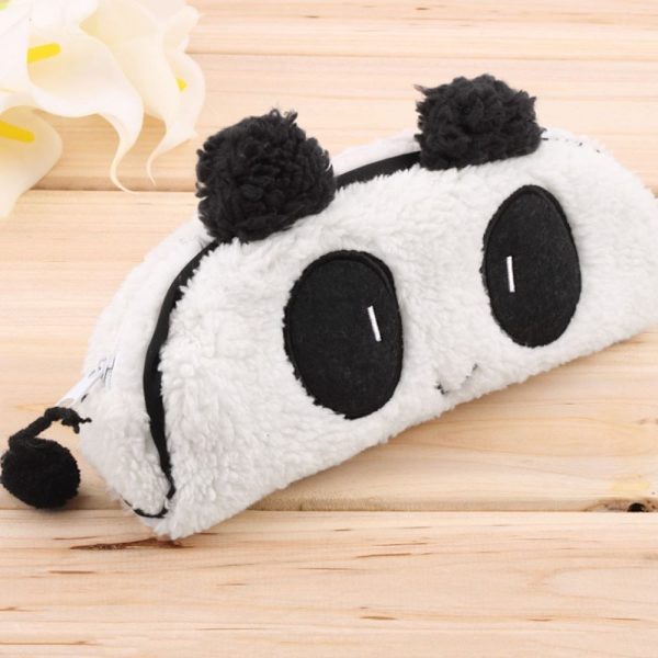 Kawaii-stil mjuk plyschpennfodral i modern design med panda