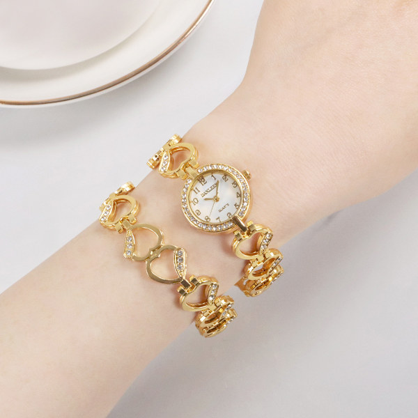 Söt Damklocka med Analogt Urverk och Stackbart Armband Set i Guld