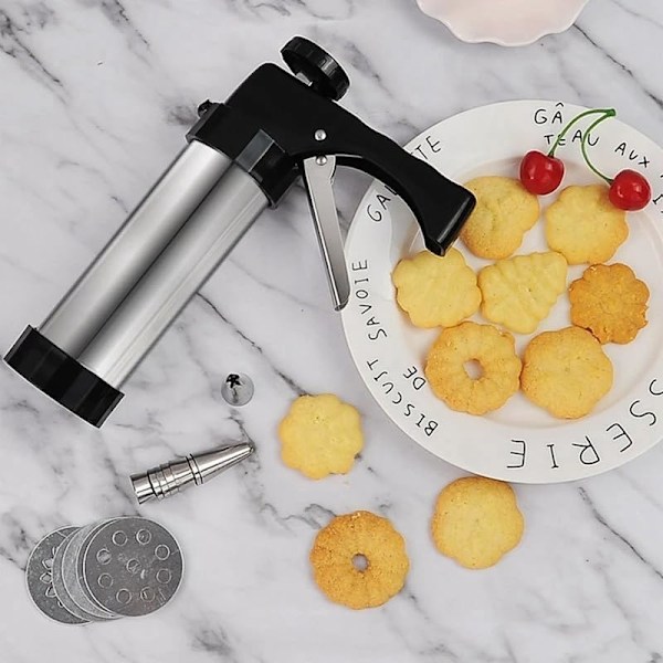 Kakepresse, Spritz Kakepresse i Rustfritt Stål med 13 Skiver & 8 Dyser for Hjemmelaget DIY Kjeks & Kakedekorering,
