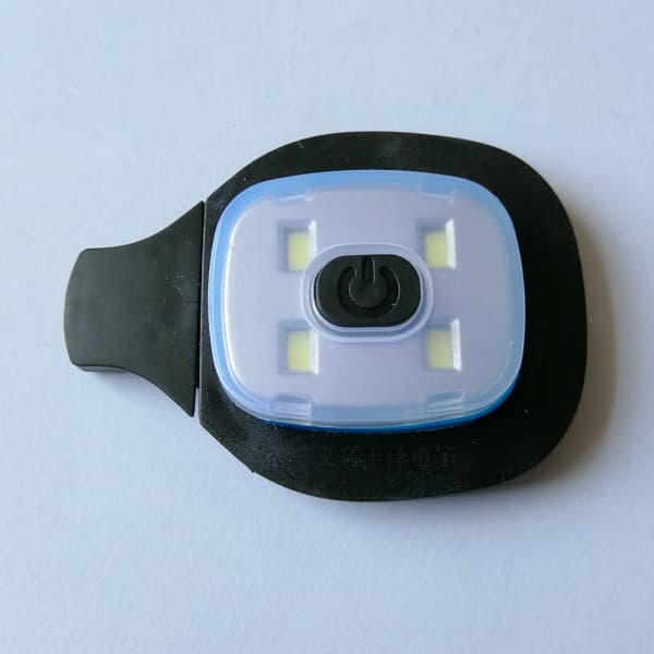 1 USB-oppladbart lys for LED-strikket lue