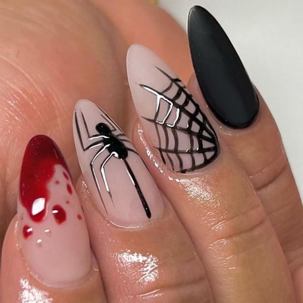 24 stk Halloween Trykk-på-negler, Medium Mandelfalske negler med blod edderkopp og edderkoppnettdesign, Full dekning falsk
