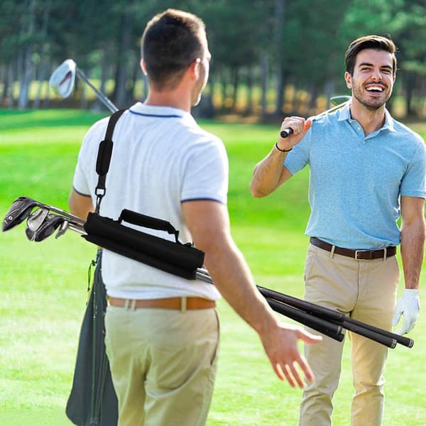 1 musta golf-mailan kantolaukku taskulla ja olkahihnalla