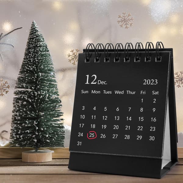 1 svart mini skrivbords kalender
