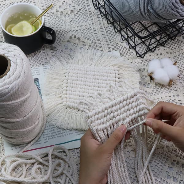 Absorberende coasters til drikkevarer, Boho coasters til træbord, Macrame coasters, 2 STK firkantede, Beige