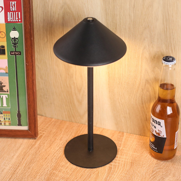 Trådløs bordlampe, berøringsstyrt lysstyrkejustering, 4000mAh