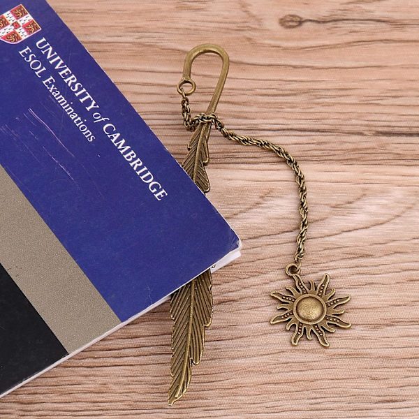 Metallisia höyhenen kirjanmerkkejä lapsille, tytöille, naisille ja miehille