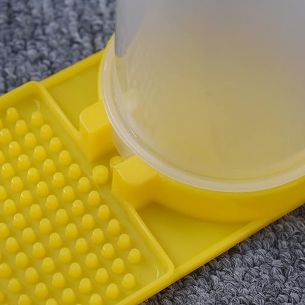 3-delad Gul Drinkare Förnödenheter Plast Bi Vätskeutfodring