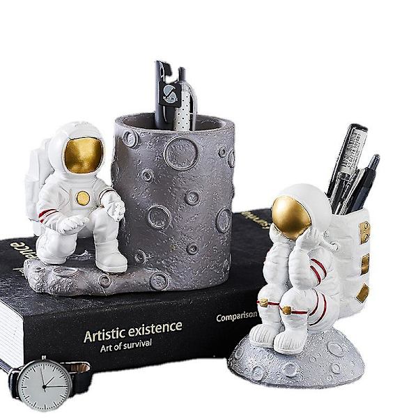 Astronautti avaruusmies Pen sylinteri Työpöydän malli Tutkimushuoneen koristeet