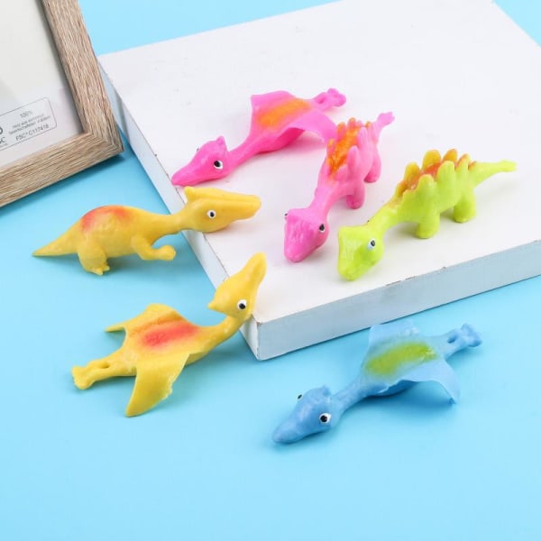 Retractable flying dinosaurs (set of 4, mixed hair) - ideal as a