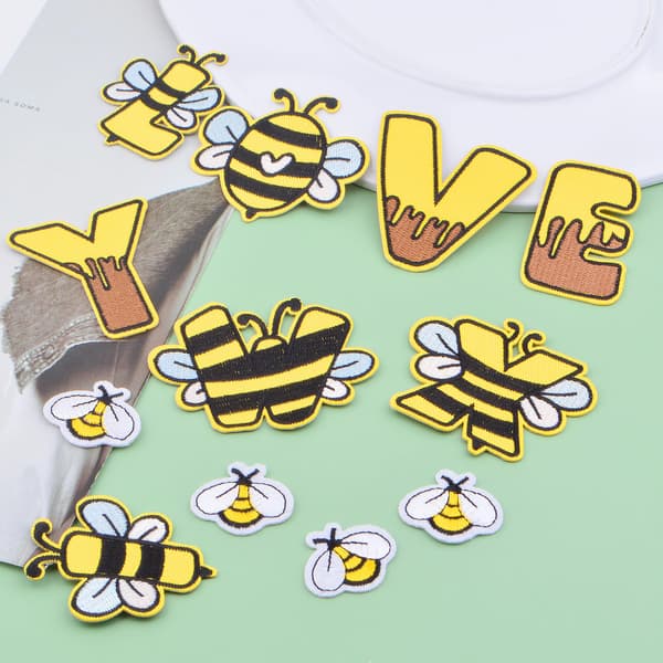36 stykker blandede bi-element broderi-patches