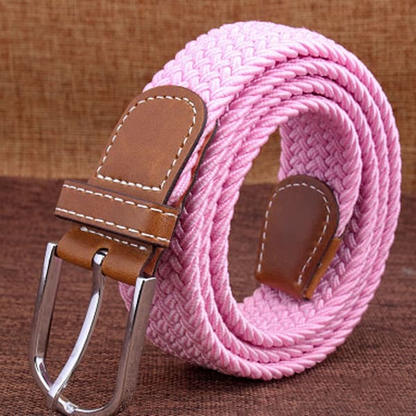 Ett stickat elastiskt rosa tygband och stretchigt elastiskt band