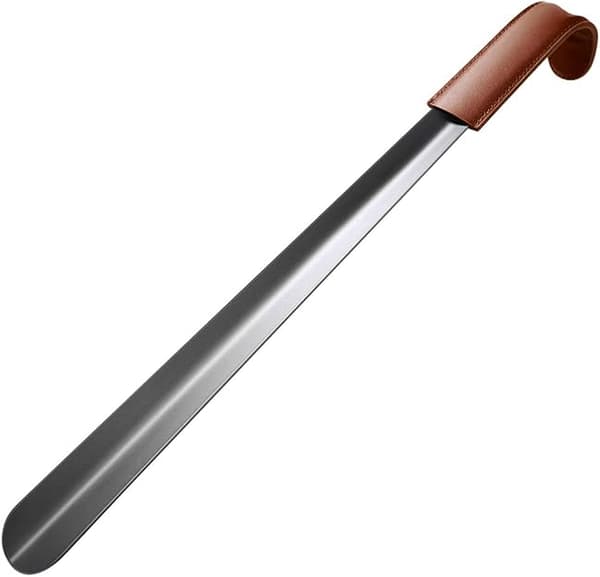 Metallista kengänvetolaite, pitkä kahva, musta
