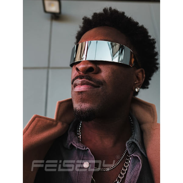Futuristiset Cyclops Cybervisor -aurinkolasit