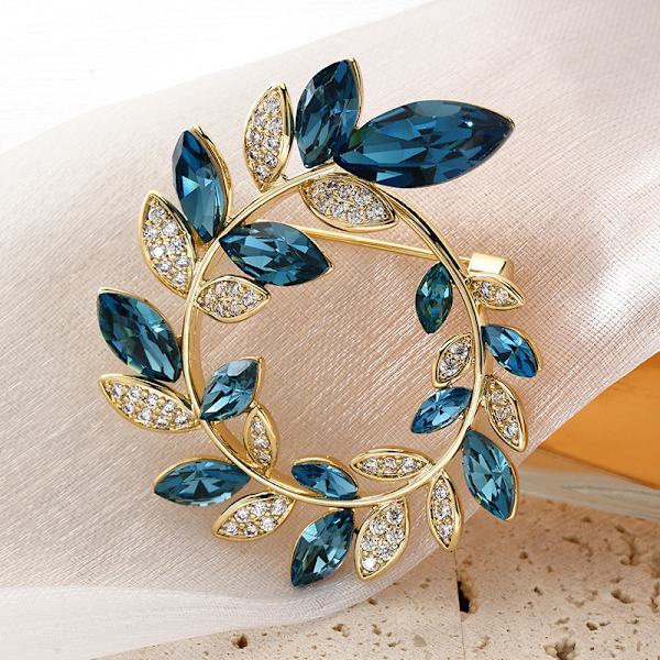 En exklusiv guld mikro-pavé zirkon blad brosch olivblad corsage