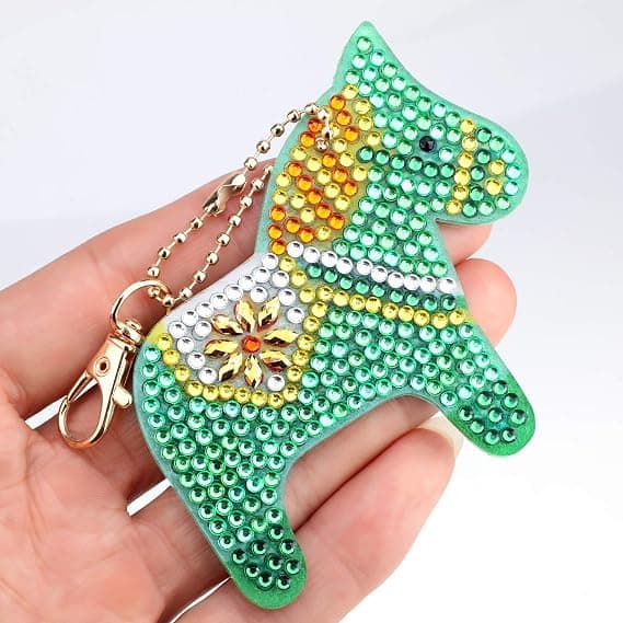 5 st 5D DIY Diamantlackerade Nyckelringar med Dubbelsidig Häst