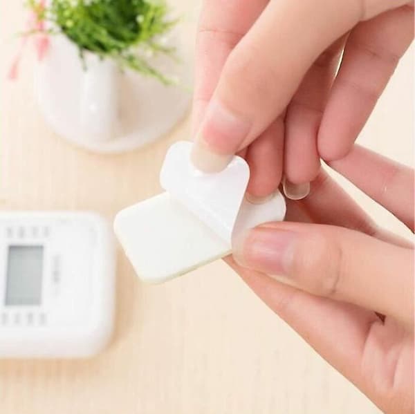 4-pack gröna självhäftande krokar. Inomhus och utomhus