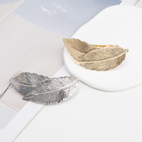 2 metallista hiusklipsiä metalliseoksesta valmistetut hiusklipsit, joissa on lehtiä Minimalistiset hiukset