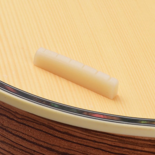 Gitarstol og sadel i ekte beinmateriale 2 stk for 6 strengers akustisk gitar beige
