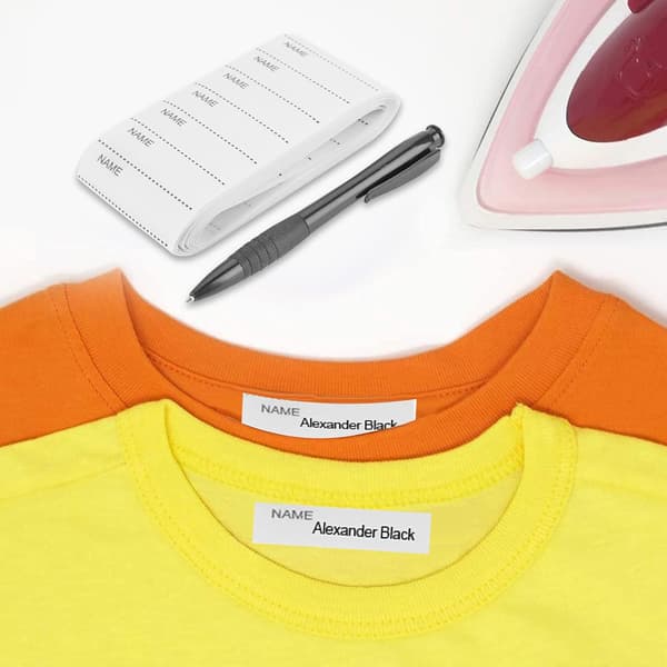 Tøjnavnelabels, farveblinde labels, en varm stand, dåse