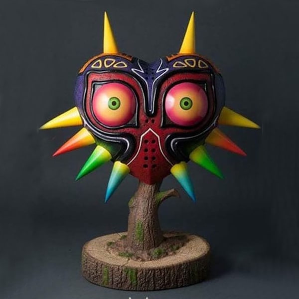 First 4 Figures The Legend of Zelda Majora's Mask med LED-bas