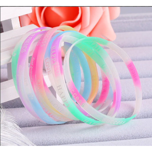50 stk. Silikon Armbånd Fluorescens Gløder i Mørket for Barn