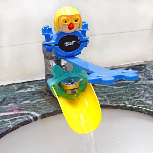 Handle Extender. A child-friendly handwashing solution.