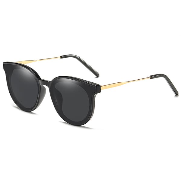 Et par trendy retro solbriller med en sort stel og en sort